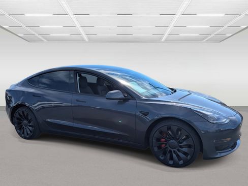 Used 2023 Tesla Model 3 Performance image 7