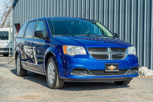 Used 2018 Dodge Grand Caravan SE w/ UConnect Hands-Free Group FWD image 8