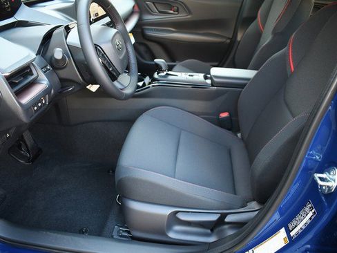 New 2026 Toyota Prius Plug-In Hybrid image 7