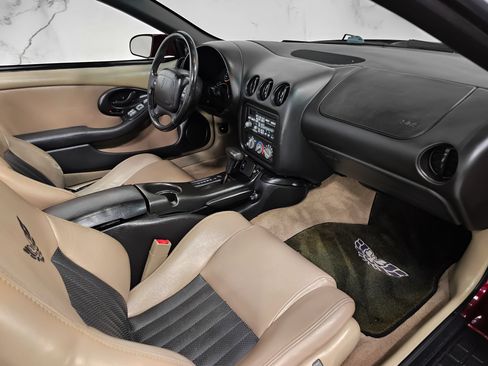 Used 2000 Pontiac Firebird Trans Am RWD image 19