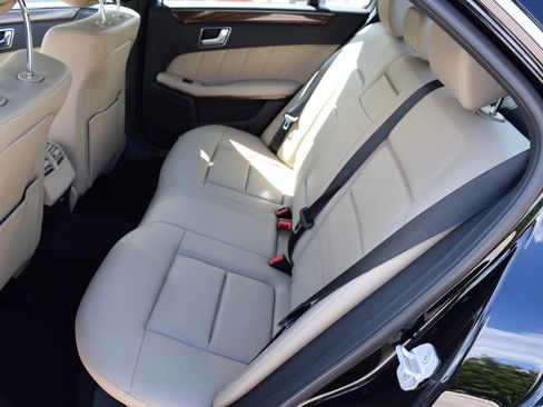 Used 2013 Mercedes-Benz E 350 Sedan image 15