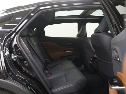 Used 2026 Toyota Crown Limited w/ Advanced Technology Package image 12