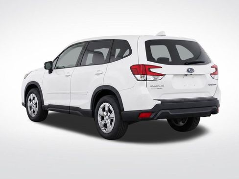 Used 2023 Subaru Forester AWD/4WD image 4
