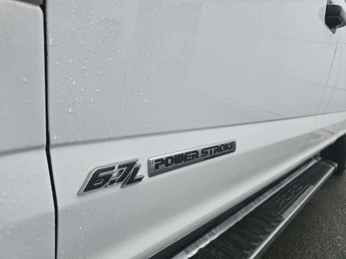 Used 2021 Ford F250 XL w/ STX Appearance Package image 11