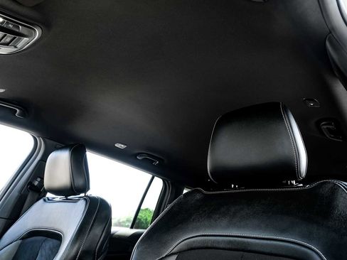 Used 2023 Jeep Grand Cherokee L Laredo image 33