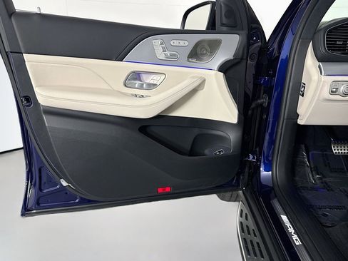 New 2026 Mercedes-Benz GLS 63 AMG 4MATIC image 21