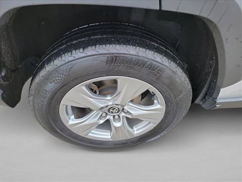 Used 2024 Toyota RAV4 XLE FWD image 11