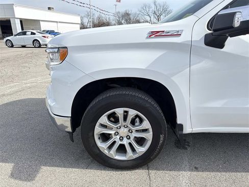 Used 2023 Chevrolet Silverado 1500 LTZ w/ LTZ Premium Package image 31