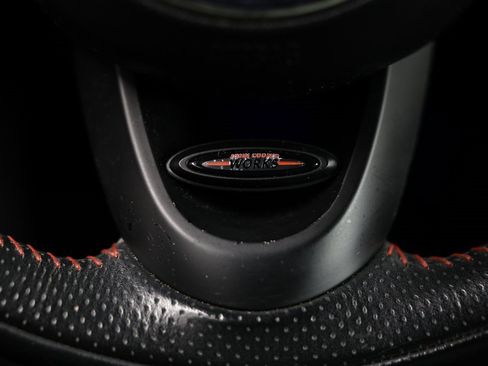 Used 2020 MINI Cooper S image 33