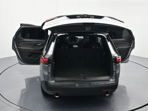 Used 2023 Chevrolet Traverse LT FWD image 45