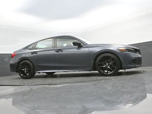 Used 2023 Honda Civic Sport image 30