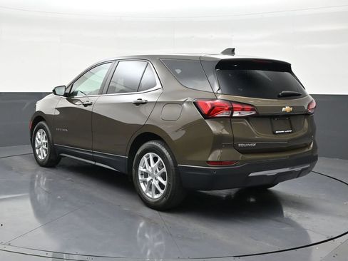 Used 2024 Chevrolet Equinox LT FWD image 3