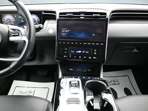 Used 2022 Hyundai Tucson Limited AWD/4WD image 19