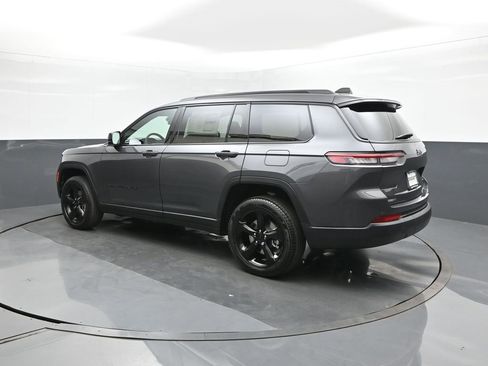 New 2025 Jeep Grand Cherokee L Limited w/ Black Appearance Package image 5