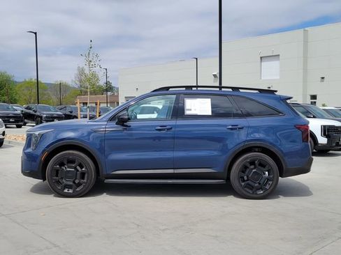 Certified 2025 Kia Sorento X-Line EX AWD/4WD image 2