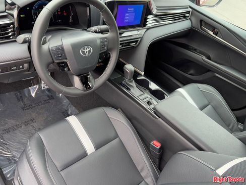Certified 2026 Toyota Camry XLE w/ Convenience Package image 20