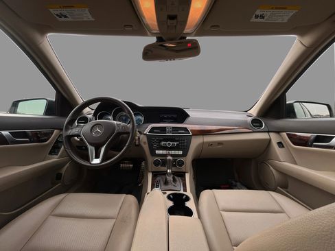 Used 2014 Mercedes-Benz C 300 4MATIC Sedan image 25