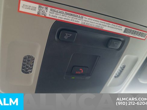 Used 2025 Toyota Camry LE image 32