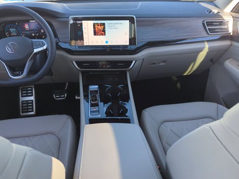 New 2026 Volkswagen Atlas SEL Premium R-Line AWD/4WD image 19