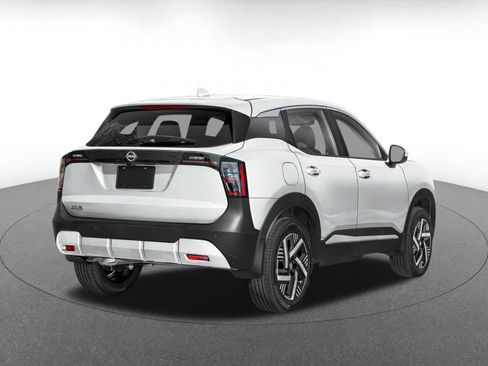 Used 2026 Nissan Kicks SV w/ Cold Weather Package AWD/4WD image 2