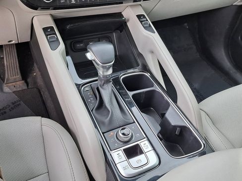 Used 2022 Kia Telluride S image 19