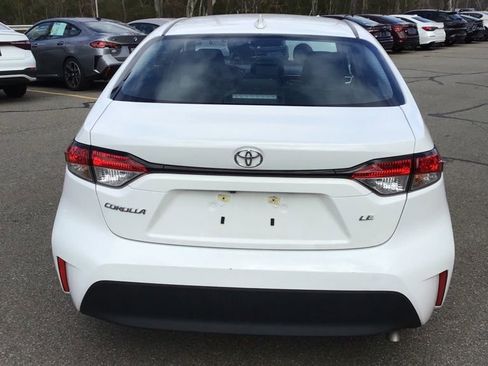 Used 2025 Toyota Corolla LE image 4