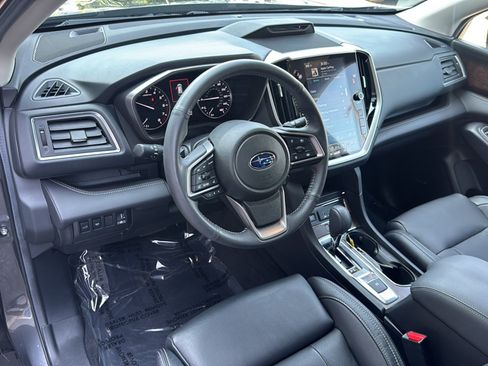 Used 2025 Subaru Ascent Touring w/ Popular Package #1 AWD/4WD image 10