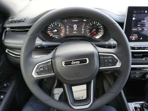 Used 2022 Jeep Compass Altitude image 27