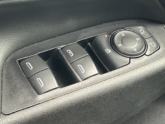 Used 2019 Chevrolet Equinox LT FWD image 59