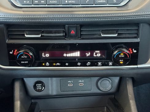 Used 2025 Nissan Rogue SV w/ SV Premium Package AWD/4WD image 22
