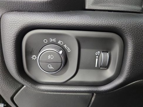 New 2026 RAM 2500 Big Horn AWD/4WD image 30