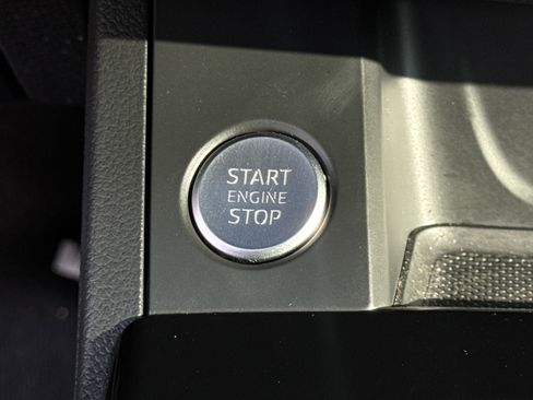 Used 2022 Audi A5 2.0T Premium image 25