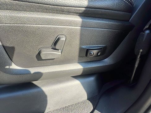 Used 2021 RAM 2500 Limited image 9