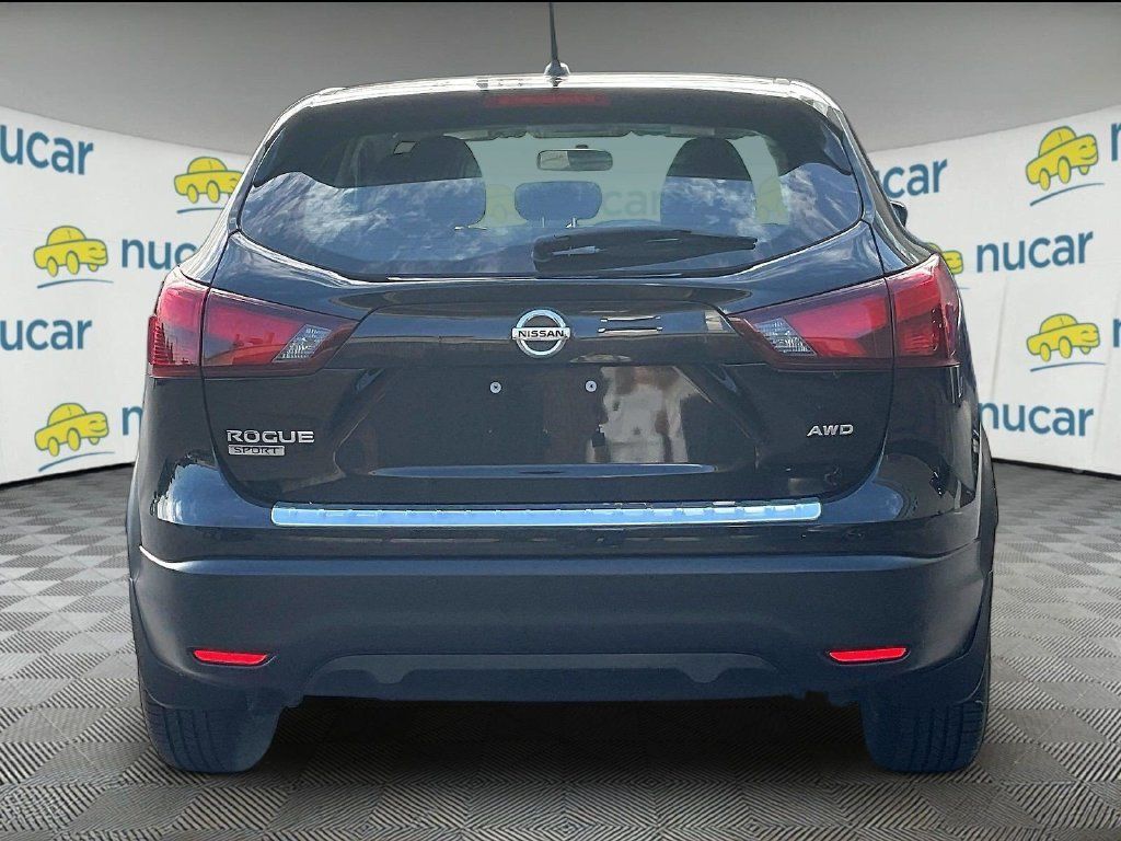 Used 2019 Nissan Rogue Sport S w/ Appearance Package AWD/4WD image 5