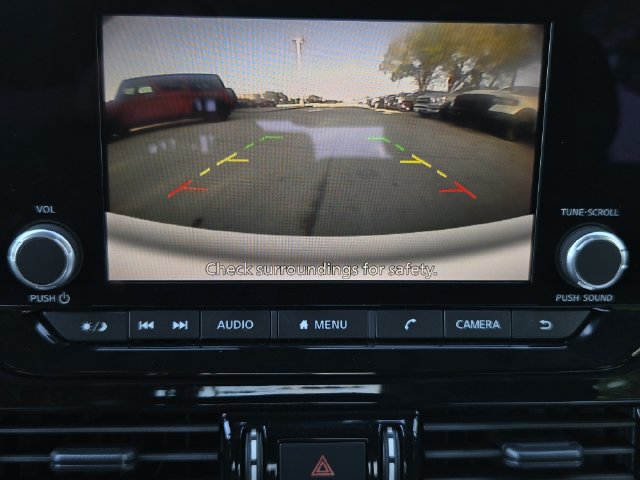 Used 2025 Nissan Pathfinder SV FWD image 14