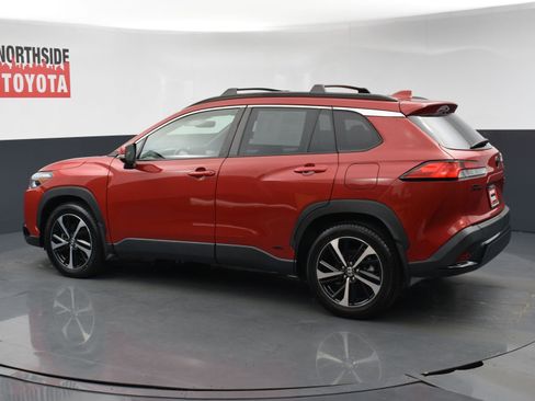 Used 2023 Toyota Corolla Cross XSE w/ Convenience Package image 2