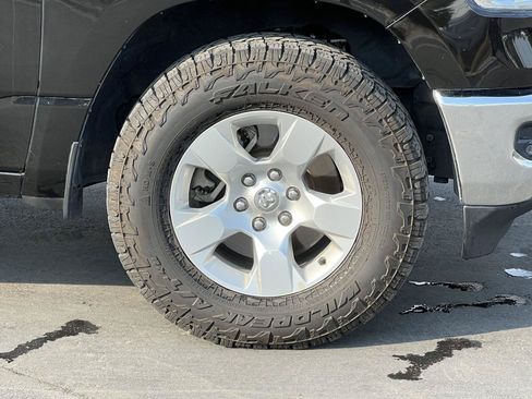 Used 2019 RAM 1500 Big Horn AWD/4WD image 16