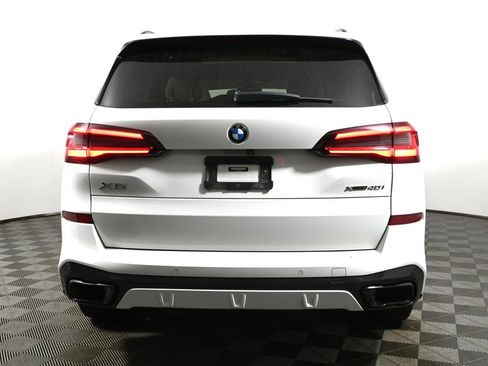 Used 2022 BMW X5 xDrive40i w/ M Sport Package AWD/4WD image 10