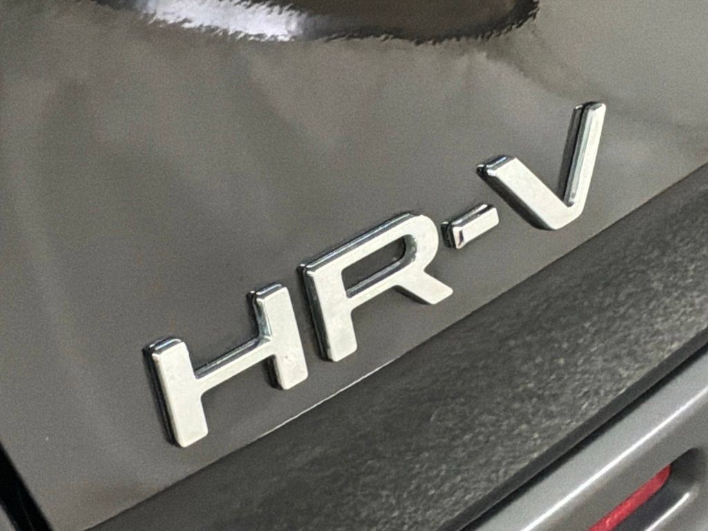 Used 2025 Honda HR-V Sport image 22