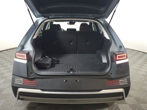 Used 2025 Hyundai Ioniq 5 SE RWD image 9