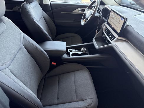 New 2026 Ford Explorer Active image 17