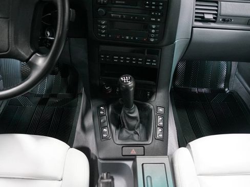 Used 1997 BMW 328i Sedan RWD image 31