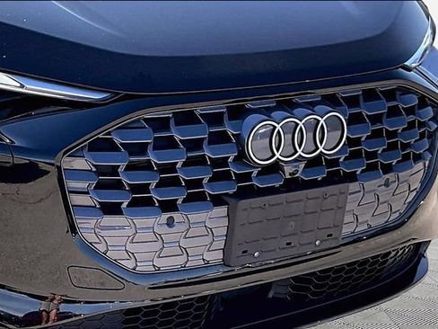 Used 2025 Audi Q5 Premium w/ Convenience Package AWD/4WD image 30