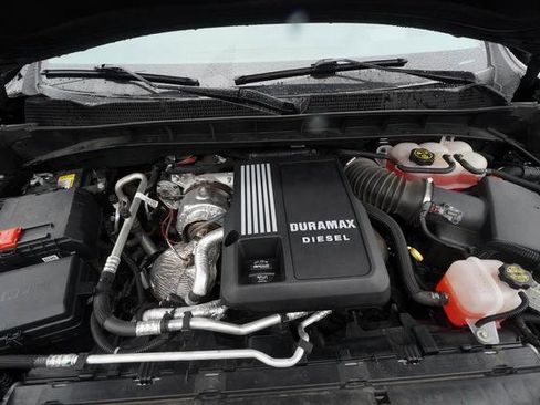 Used 2023 GMC Sierra 1500 AT4 w/ Technology Package image 10