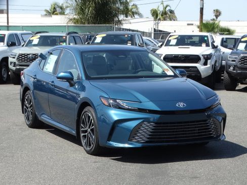 New 2026 Toyota Camry XLE FWD image 2