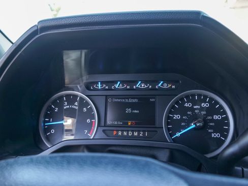 Used 2017 Ford F350 XLT w/ XLT Value Package RWD image 19