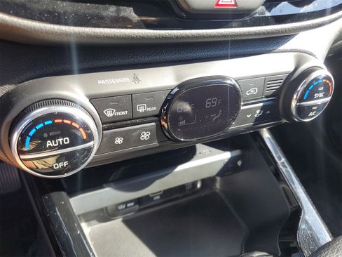 Used 2024 Kia Soul S image 19