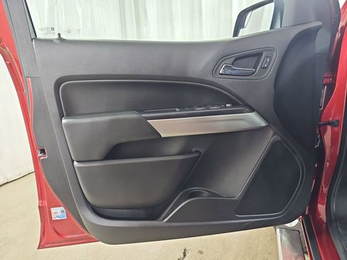 Used 2016 Chevrolet Colorado LT w/ LT Convenience Package image 31