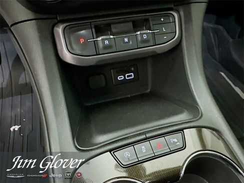 Used 2022 GMC Acadia AT4 w/ Technology Package image 37