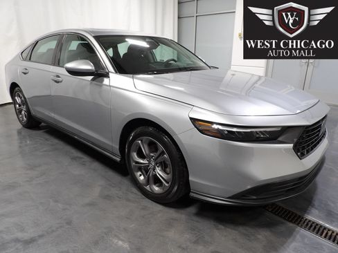 Used 2024 Honda Accord EX image 1